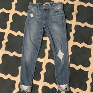 Joe’s Jeans cropped ankle length destroyed jeans